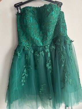 Girls' Strapless Emerald Lace & Tulle Party Dress
